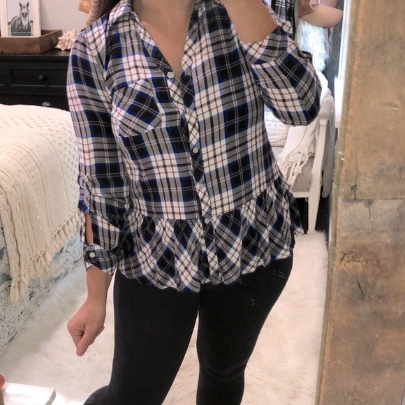 My Michelle size medium blue plaid flannel top - Picture 2 of 7